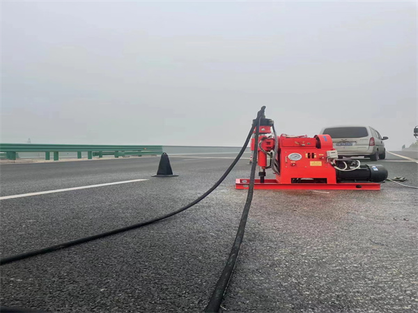 拜城马路路基路面开裂下沉注浆加固灌浆