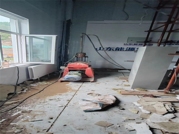 拜城地基基础下沉墙体裂缝加固注浆顶升施工